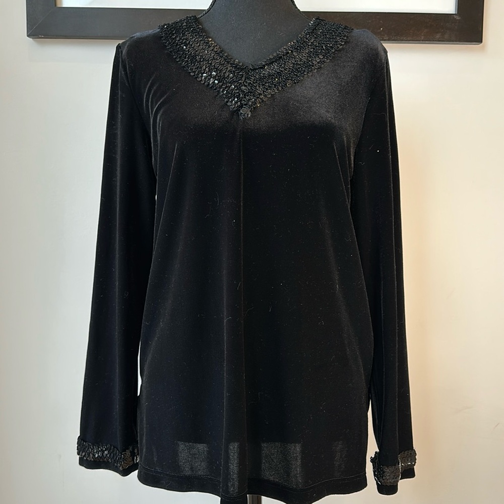 Black Velvet top shirt. V-neck with sequin detailing. Small TAN JAY